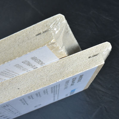 Espessura 15 mm Densidade Tabela de lã mineral acústica preta para edifícios