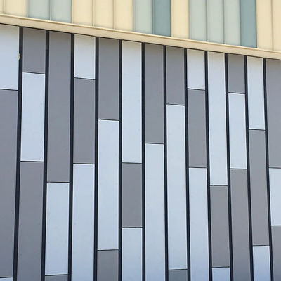Tabela de fibra de cimento de cores personalizadas para teatro painéis de parede exteriores materiais de construção