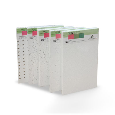 Materiais de decoração de interiores Estilo de design moderno 60x60 Tabuleiro de teto de estrelas ópticas de madeira